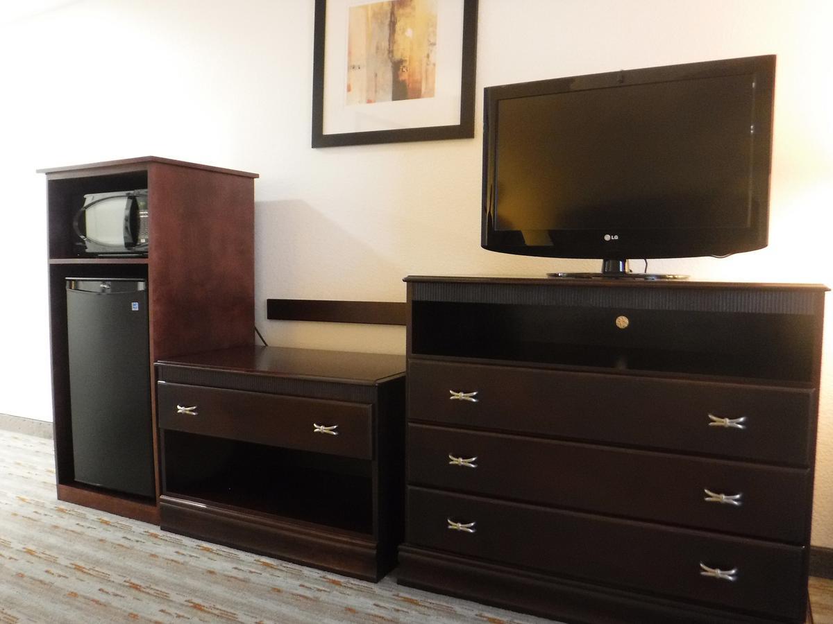 Holiday Inn Express West Jefferson By Ihg מראה חיצוני תמונה