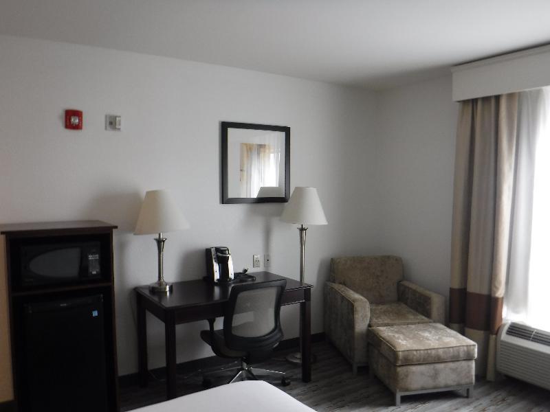Holiday Inn Express West Jefferson By Ihg מראה חיצוני תמונה
