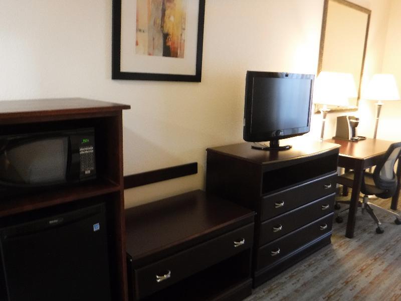 Holiday Inn Express West Jefferson By Ihg מראה חיצוני תמונה